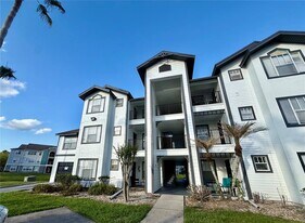 4105 Tropical Isle Blvd in Kissimmee, FL - Building Photo