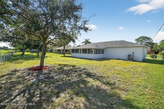 591 Seaport Terrace SE in Palm Bay, FL - Building Photo - Building Photo