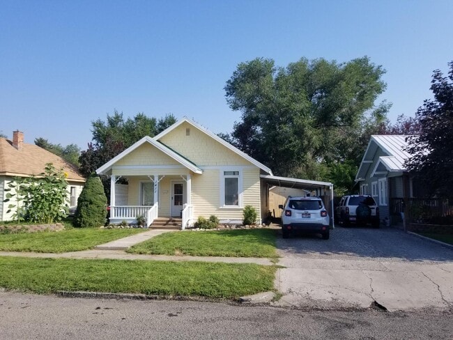property at 1411 6th Ave E