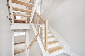 384 Berkley Ave in Ottawa, ON - Building Photo - Building Photo