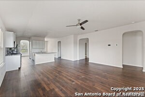 14820 Goldfinch Wy in San Antonio, TX - Building Photo - Building Photo