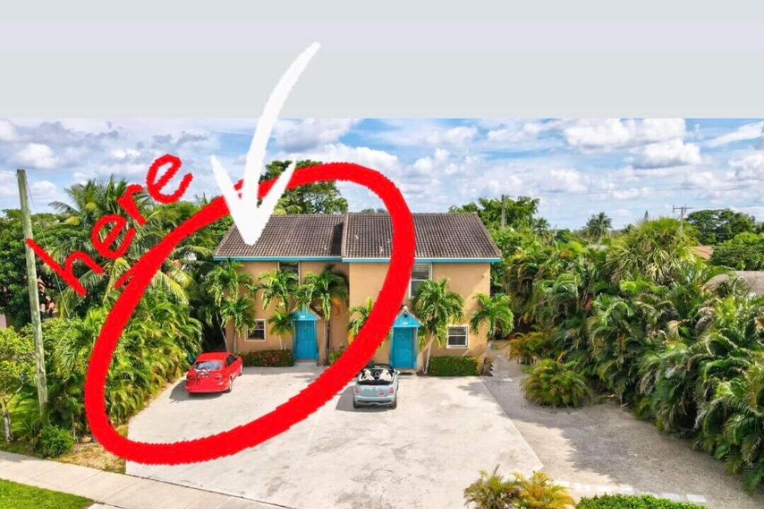 2180 S Seacrest Blvd in Boynton Beach, FL - Building Photo