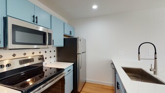 Irving at Bishop Ridge in Dallas, TX - Building Photo