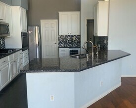 2042 Poetry Ave in Henderson, NV - Building Photo - Building Photo