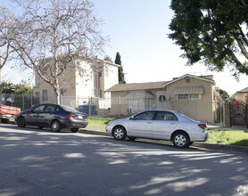 148-154 N Hoover St in Los Angeles, CA - Building Photo - Building Photo