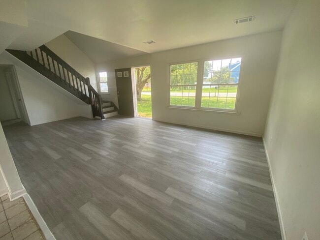 property at 17 Cobble Creek Curv