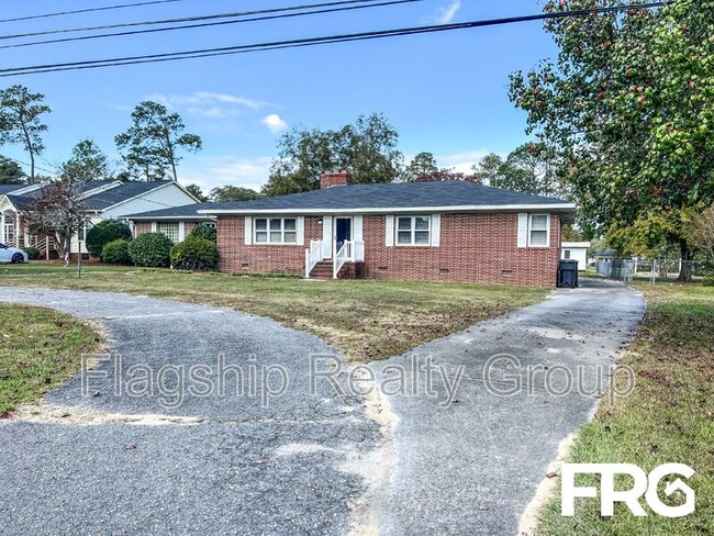 1915 N Berkeley Blvd in Goldsboro, NC - Building Photo - Building Photo