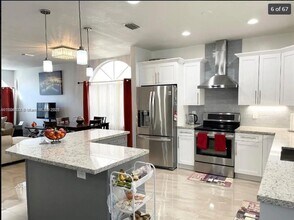 409 NW 87th Ln in Coral Springs, FL - Building Photo - Building Photo
