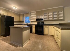 6523 Pamela St in Huntersville, NC - Building Photo - Building Photo