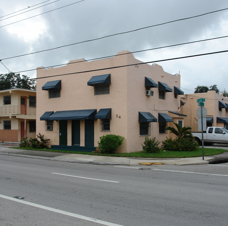 46-56 NW 62nd St in Miami, FL - Building Photo