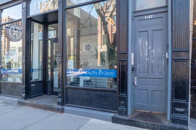 1157 W 18th St in Chicago, IL - Foto de edificio - Building Photo