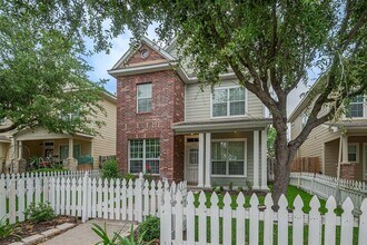 14443 Summer Garden Dr in Houston, TX - Building Photo - Building Photo