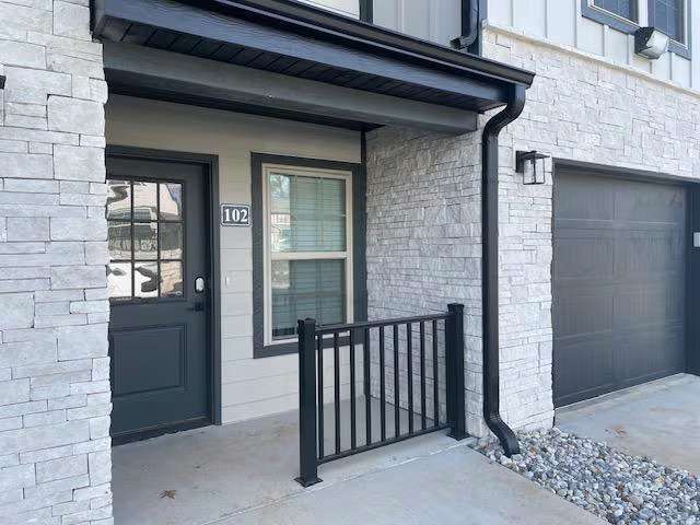 The Woods Townhomes in Springfield, MO - Building Photo - Building Photo