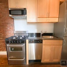Prince Street in New York, NY - Building Photo - Building Photo