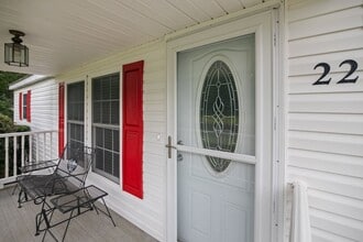 2277 Hull Rd in Kinston, NC - Building Photo - Building Photo