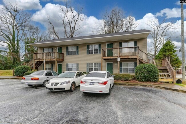 property at 122 Hazelwood Ct