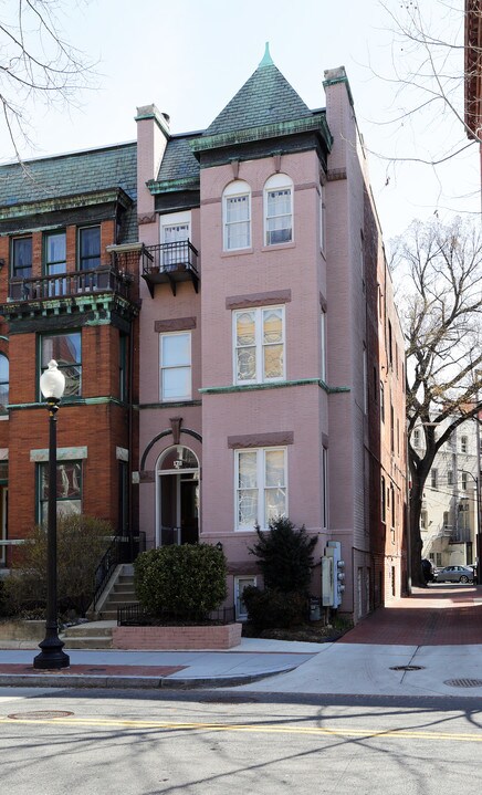 1711 18th St NW in Washington, DC - Foto de edificio