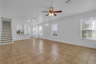 5152 Hawkstone Dr in Sanford, FL - Building Photo - Building Photo