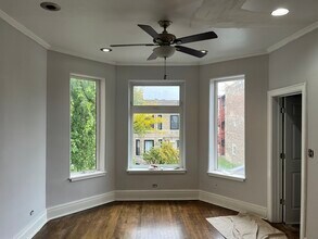 3252 W Crystal St in Chicago, IL - Foto de edificio - Building Photo