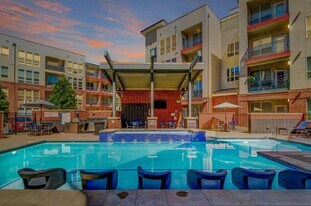 Mason at Alameda Station in Denver, CO - Building Photo