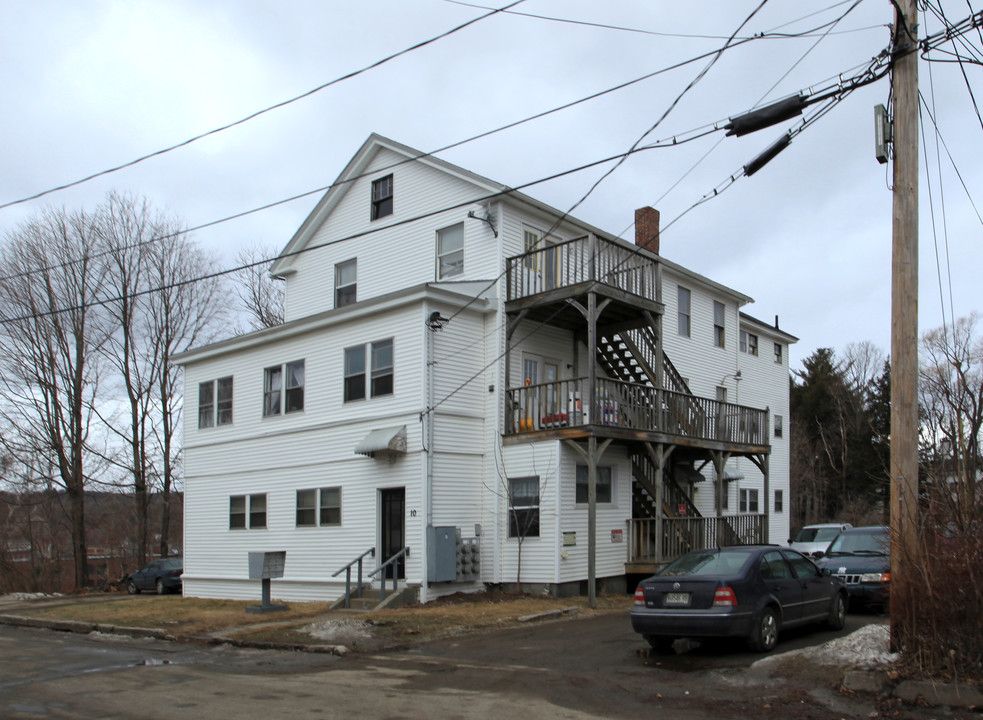 10 Noyes Pl in Augusta, ME - Building Photo