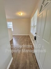 1702 SW McArthur St in Blue Springs, MO - Building Photo - Building Photo