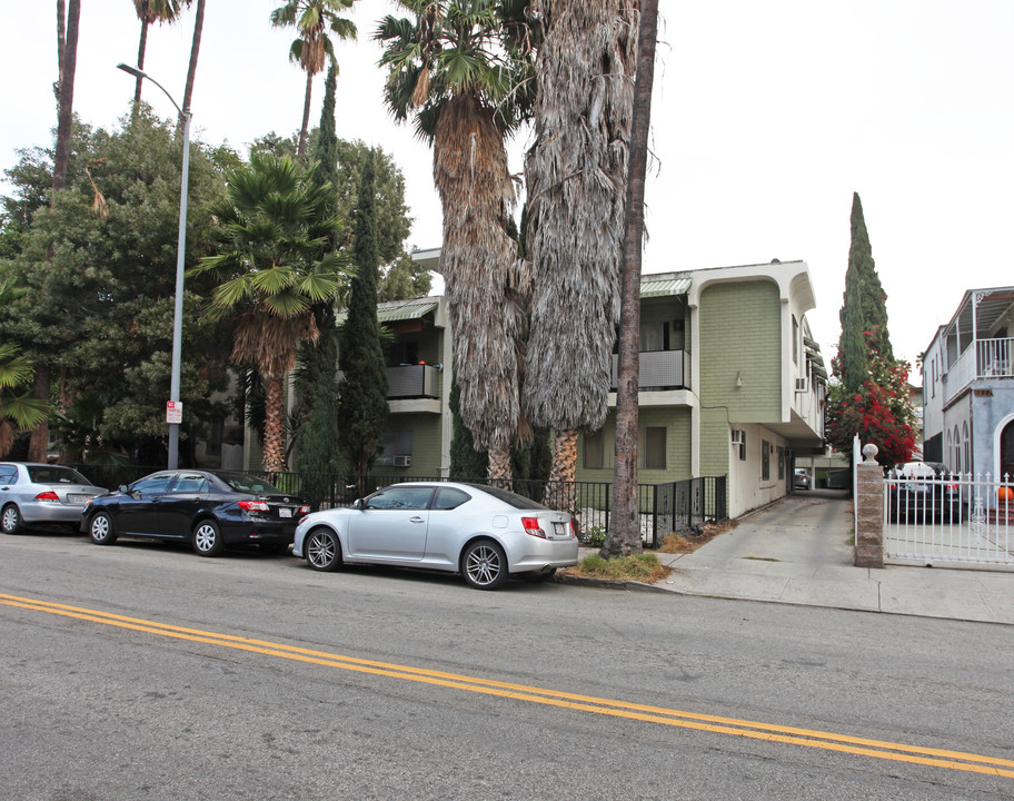 1826 N Wilton Pl in Los Angeles, CA - Building Photo