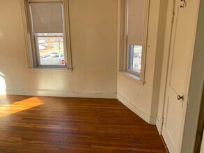 425 Park Dr, Unit 235-8 in Boston, MA - Foto de edificio - Building Photo