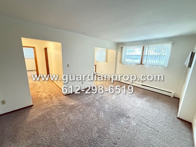 2024 County Rd F East in White Bear Lake, MN - Building Photo - Building Photo