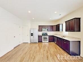 165 Ogden Pond Pl in Zebulon, NC - Building Photo - Building Photo