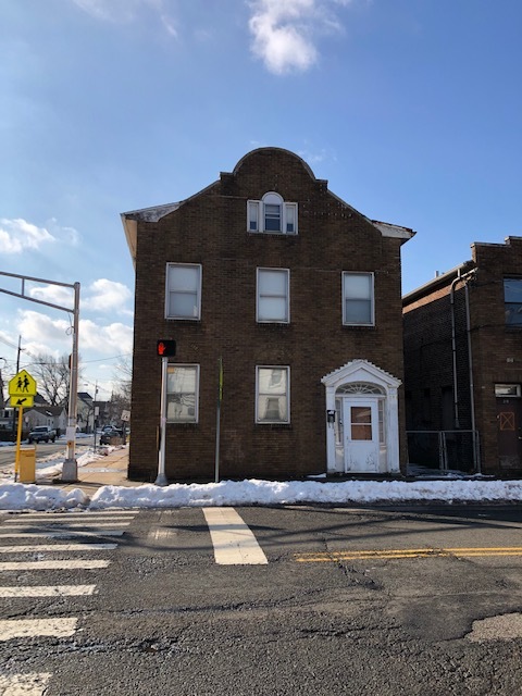 208 Sandford St in New Brunswick, NJ - Building Photo