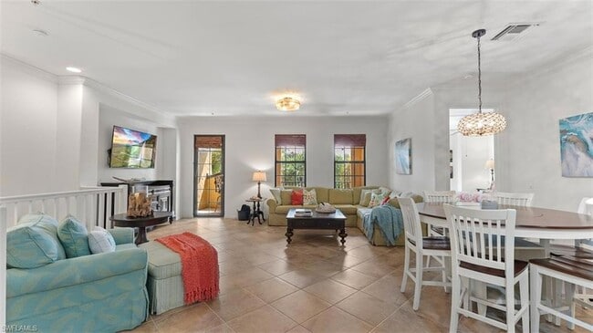 8965 Malibu Ln in Naples, FL - Foto de edificio - Building Photo