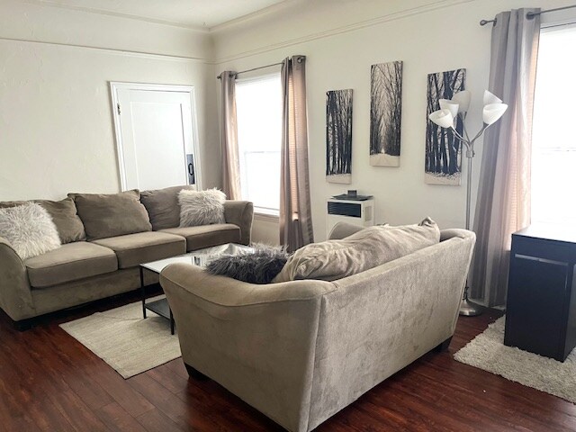 2329 Crenshaw Blvd-Unit -106 in Los Angeles, CA - Building Photo