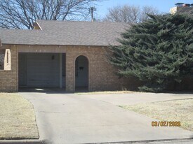 805 Garland in Plainview, TX - Building Photo
