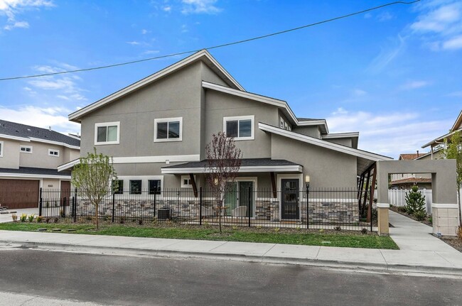 8947 W Irving St in Boise, ID - Building Photo - Building Photo