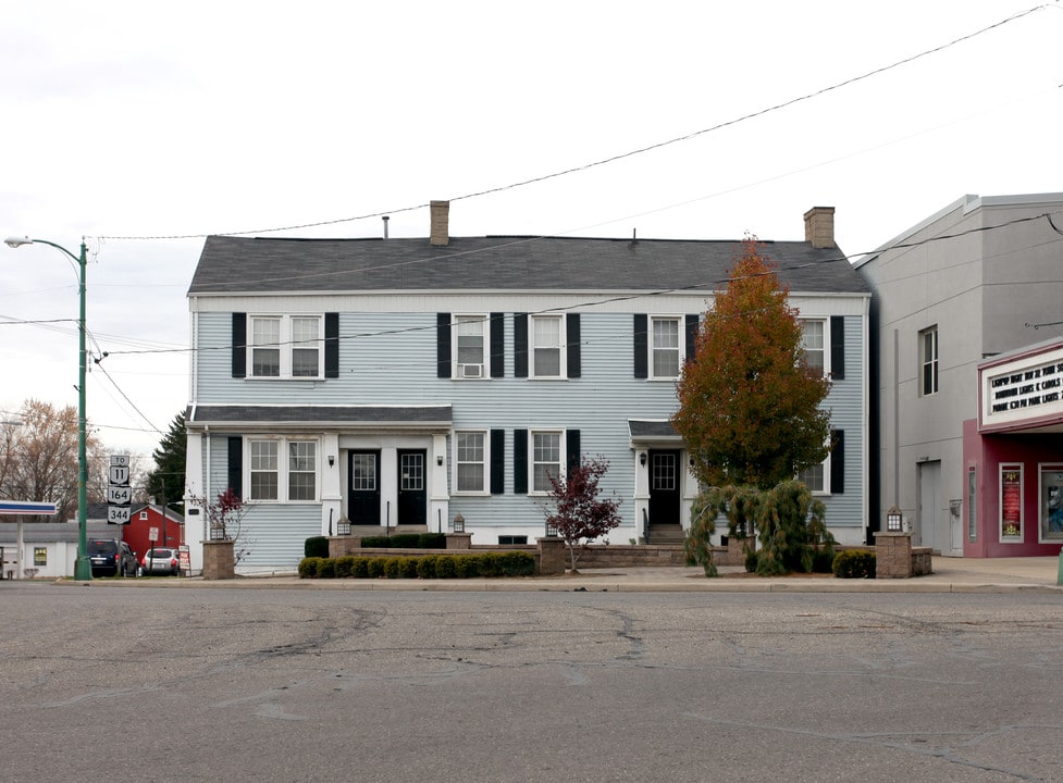 1 N Main St in Columbiana, OH - Foto de edificio