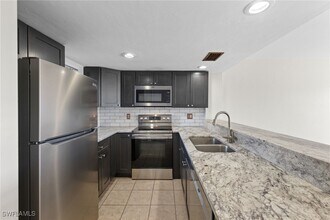 3454 Hancock Bridge Pkwy in North Fort Myers, FL - Building Photo - Building Photo