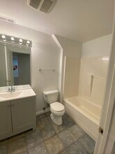 5329 9th Ave NE in Seattle, WA - Building Photo - Building Photo