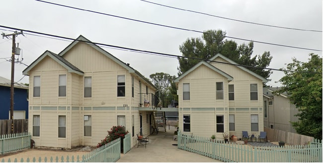 property at 725 Pepper St