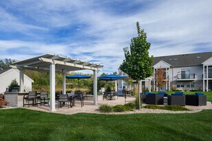 Lake Pointe in Madison, WI - Building Photo