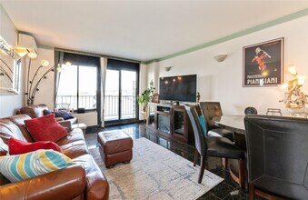 25-40 Shore Blvd in Queens, NY - Building Photo - Building Photo