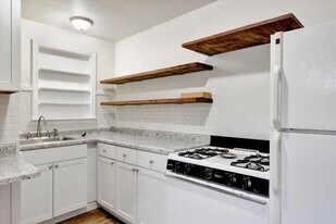 301 Hessel Blvd in Champaign, IL - Building Photo