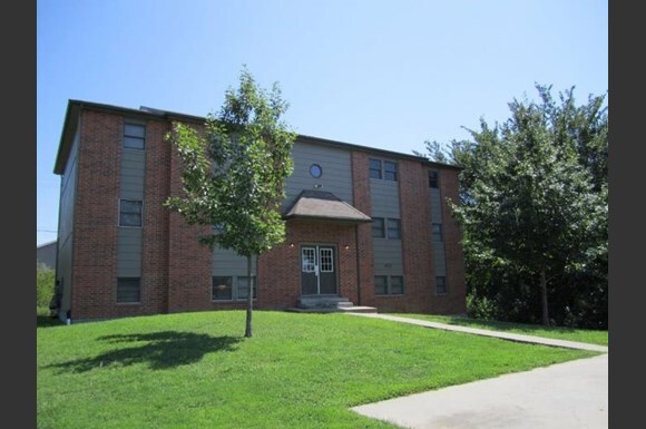 Southwest in Junction City, KS - Foto de edificio - Building Photo