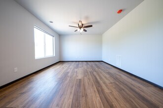 668 4th Cir Dr SW in Lonsdale, MN - Building Photo - Building Photo