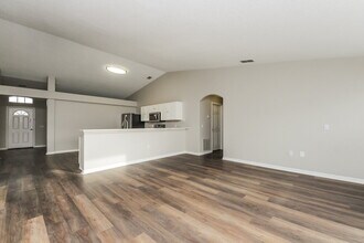 232 Tiffany Ct in Kissimmee, FL - Foto de edificio - Building Photo