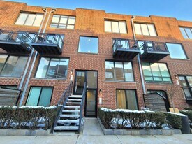 843 W Grace St, Unit 101i in Chicago, IL - Building Photo