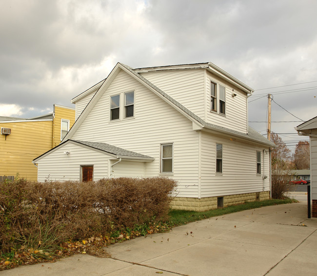 29507 Euclid Ave in Wickliffe, OH - Building Photo - Building Photo