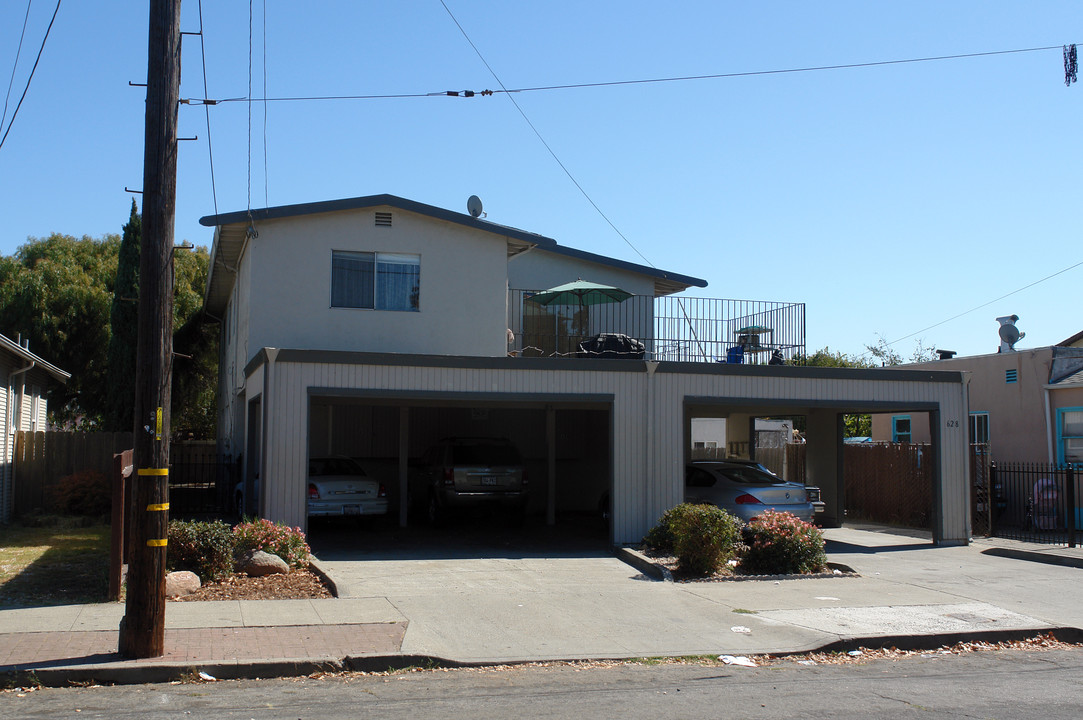 628 17th St in Richmond, CA - Building Photo