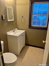 35 Woodruff St in Southington, CT - Building Photo - Building Photo