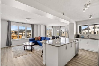805 Windbury Pl SW in Airdrie, AB - Building Photo - Building Photo